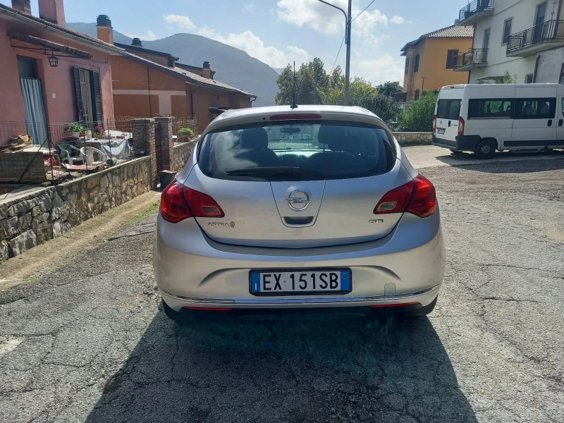 Opel Astra 1.7 CDI, снимка 5 - Автомобили и джипове - 48342049