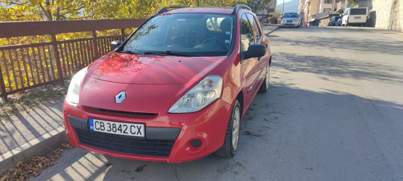 Renault Clio, снимка 2 - Автомобили и джипове - 48871221