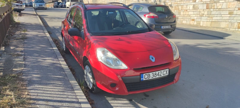 Renault Clio, снимка 1 - Автомобили и джипове - 48871221