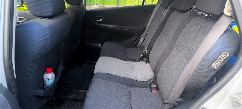 Toyota Corolla verso 1.6, снимка 10 - Автомобили и джипове - 52352305