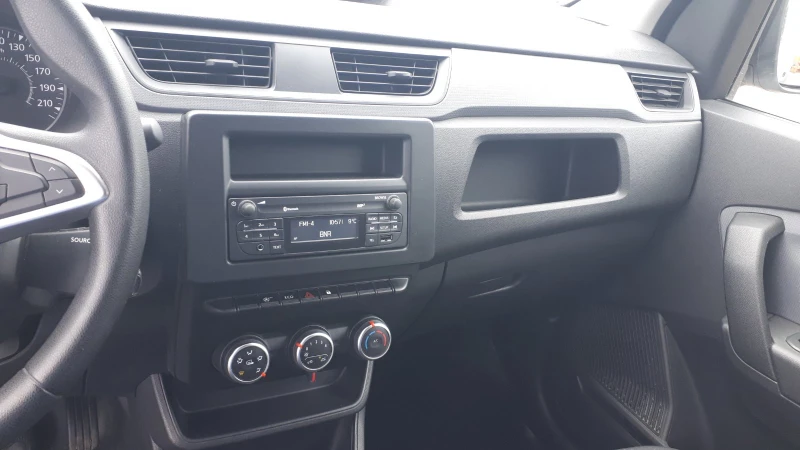 Renault Express 1.5 DCI 75к.с. 6 скорости, снимка 10 - Автомобили и джипове - 52537561