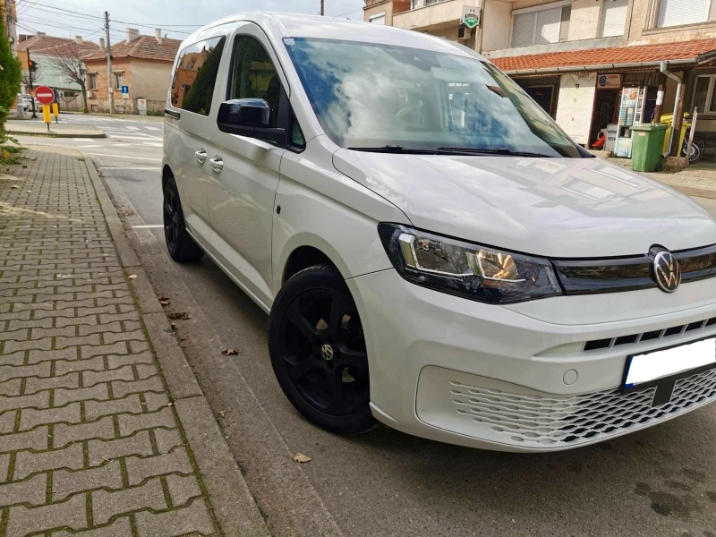 VW Caddy, снимка 5 - Автомобили и джипове - 52591152