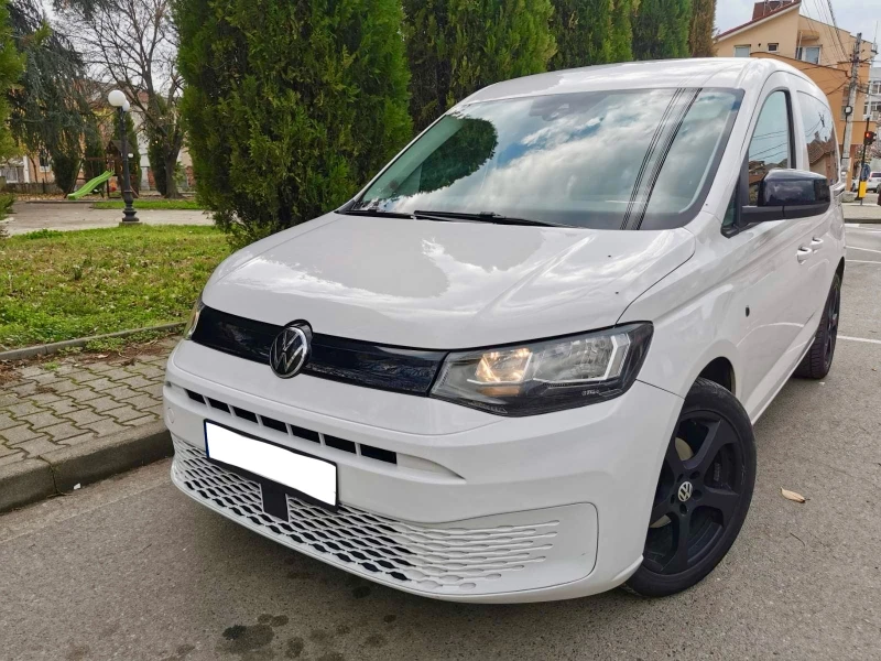VW Caddy, снимка 8 - Автомобили и джипове - 52591152