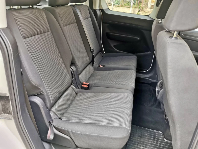 VW Caddy, снимка 12 - Автомобили и джипове - 52591152