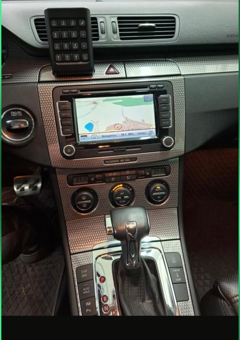 VW Passat, снимка 7 - Автомобили и джипове - 52614330