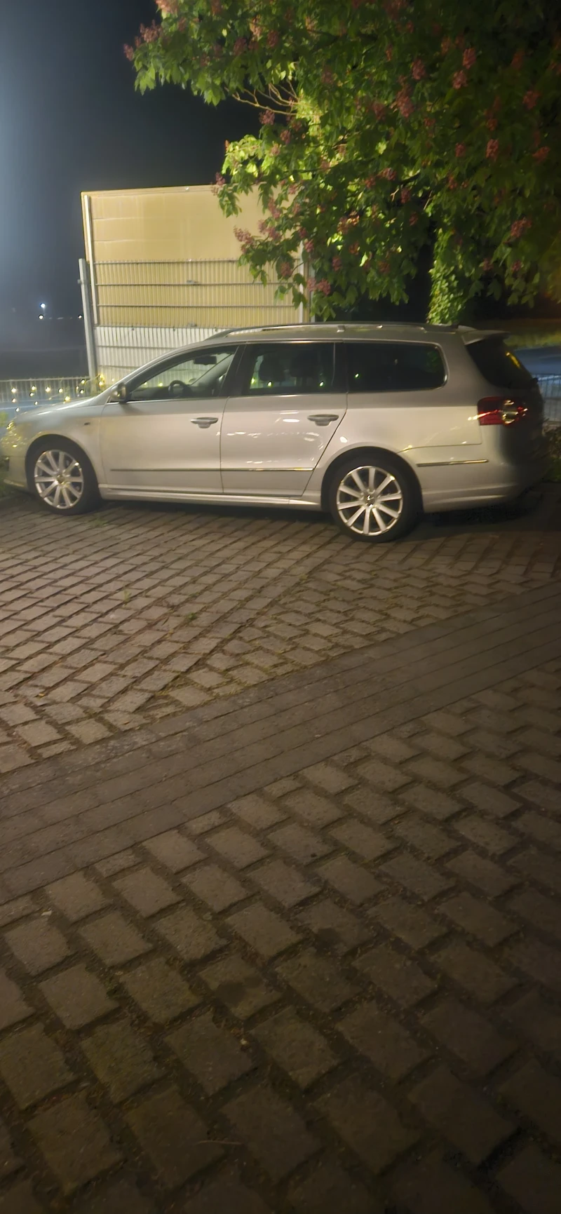 VW Passat, снимка 13 - Автомобили и джипове - 52614330