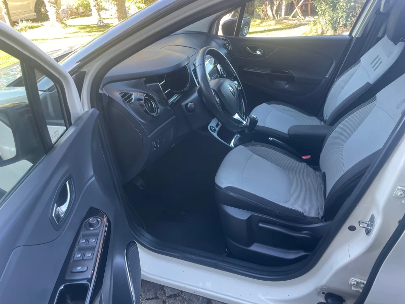 Renault Captur 1.5 R-link full, снимка 10 - Автомобили и джипове - 52933998
