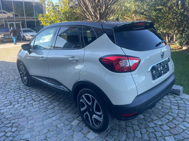 Renault Captur 1.5 R-link full, снимка 8 - Автомобили и джипове - 52933998