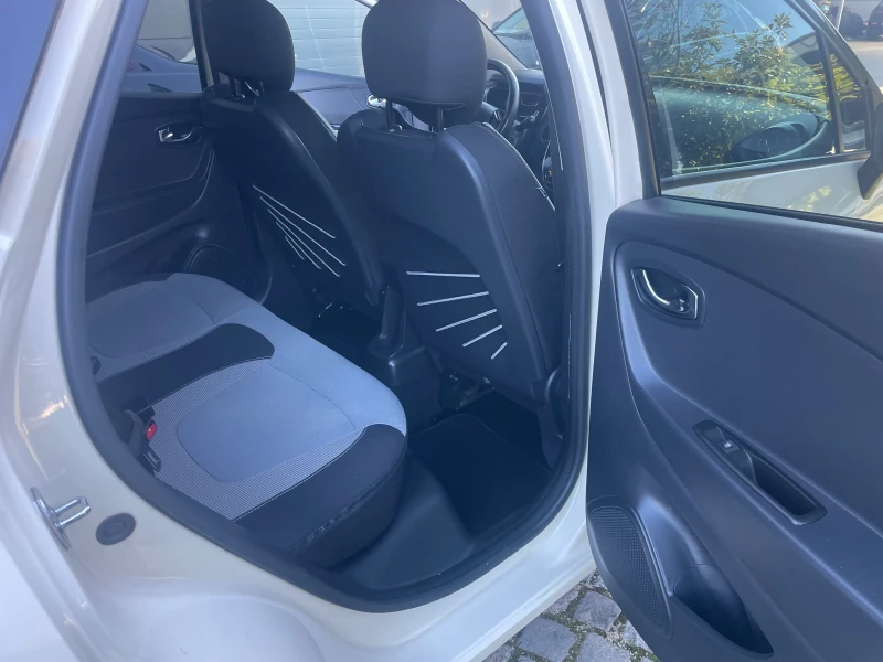 Renault Captur 1.5 R-link full, снимка 13 - Автомобили и джипове - 52933998