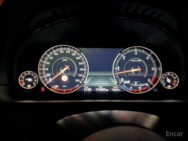 BMW 530, снимка 8 - Автомобили и джипове - 52980125