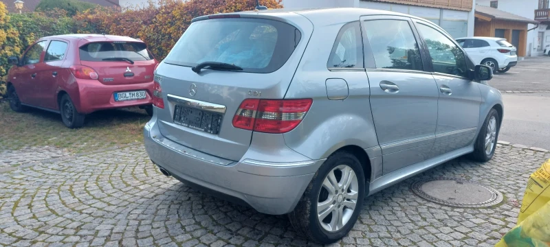 Mercedes-Benz B 200 2.0 CDI AUTOMATIC , снимка 2 - Автомобили и джипове - 53028066