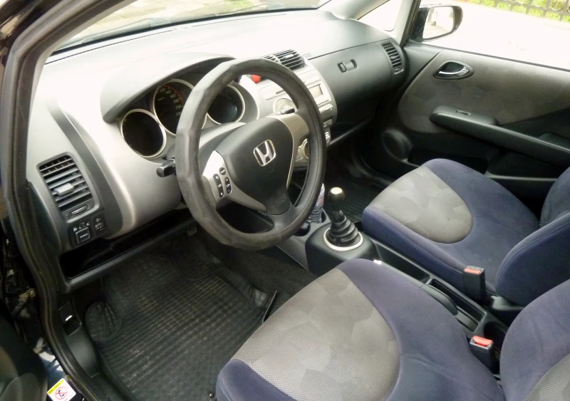 Honda Jazz, снимка 8 - Автомобили и джипове - 53292342
