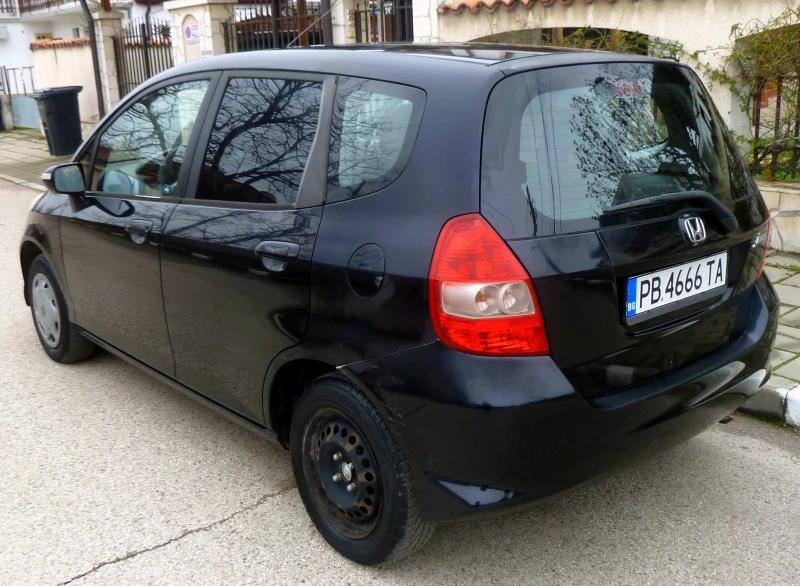 Honda Jazz, снимка 3 - Автомобили и джипове - 53292342