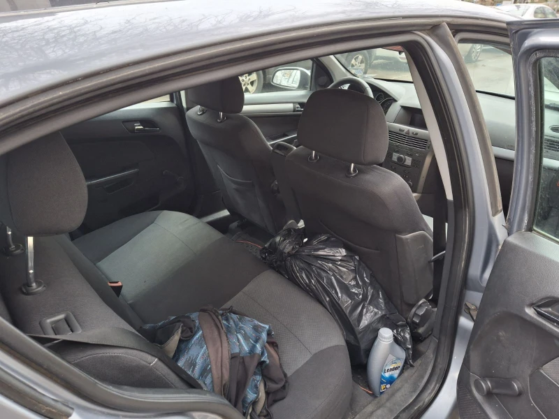 Opel Astra H, снимка 7 - Автомобили и джипове - 53366977