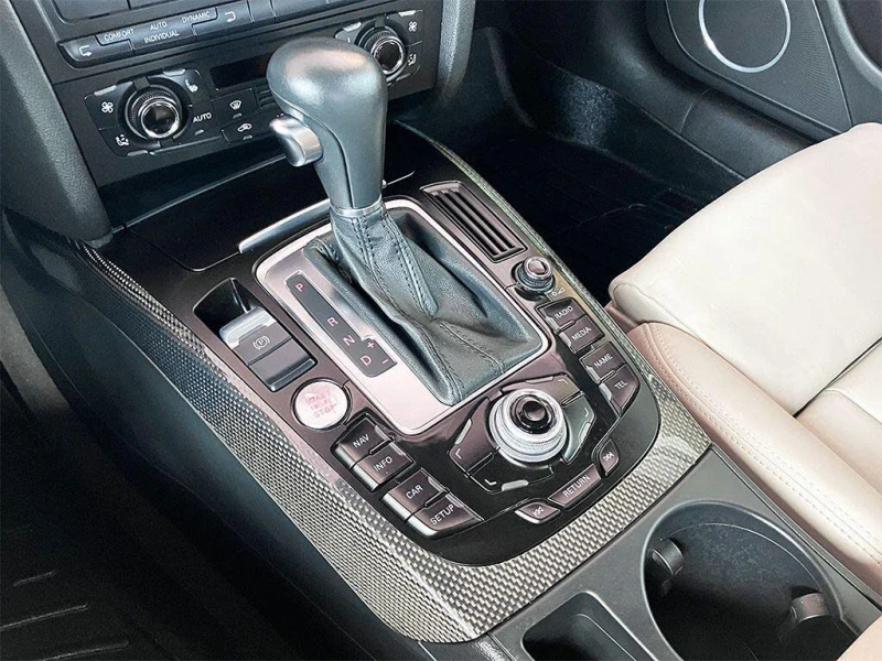 Audi S5 4.2* quattro* Coupe* Автокредит* (Цена до БГ), снимка 9 - Автомобили и джипове - 53434422