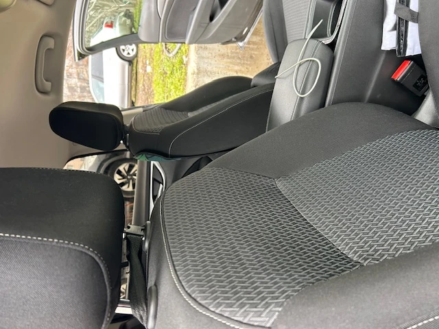 Opel Insignia, снимка 10 - Автомобили и джипове - 52886372