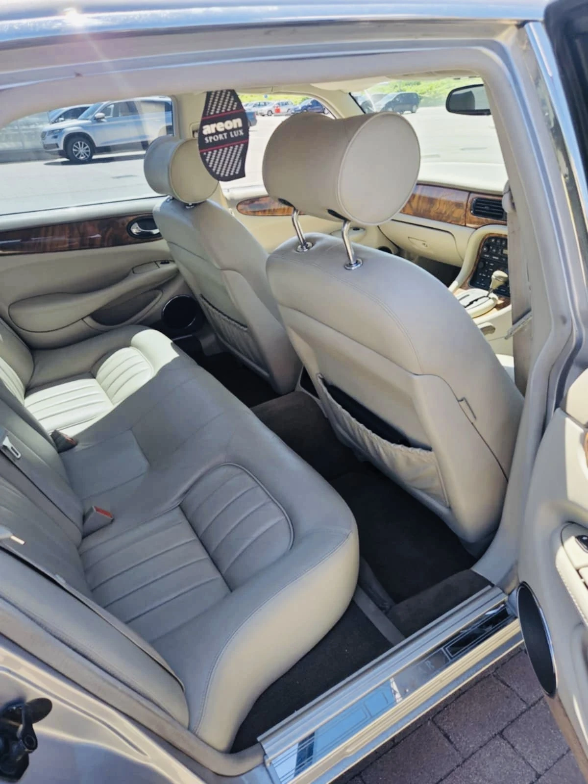 Jaguar Xj  - изображение 6