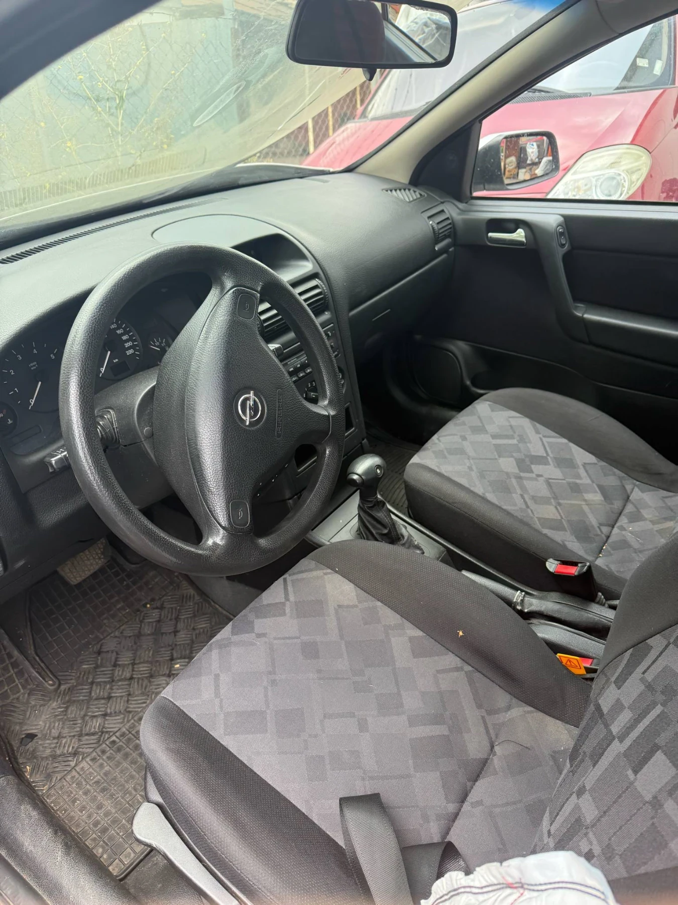 Opel Astra 1.8 АВТОМАТИК - изображение 6