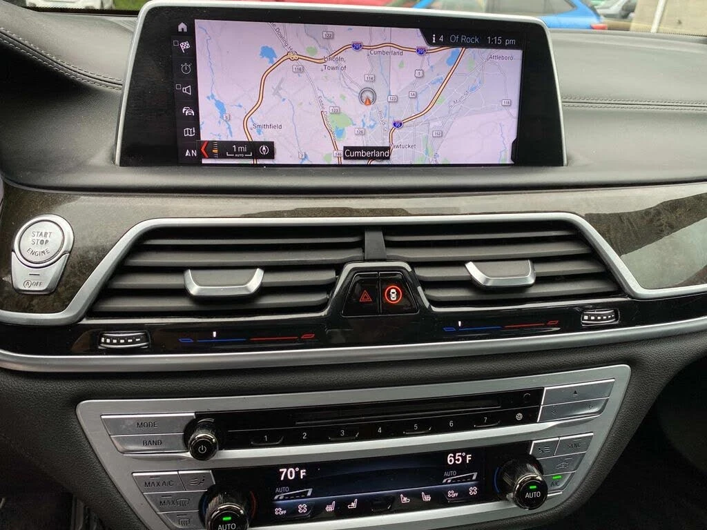 BMW 740 XDRIVE/INDIVIDUAL/KEYLESS/LANE ASSIST - изображение 7
