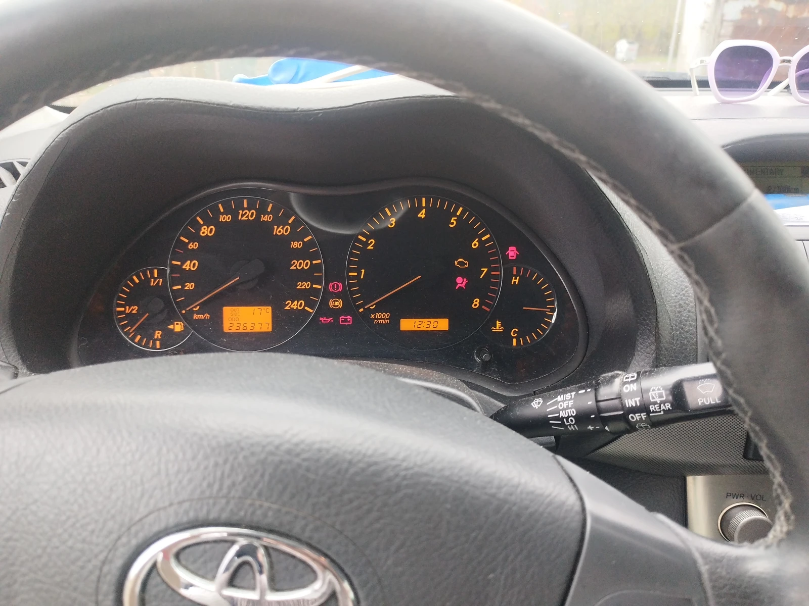 Toyota Avensis  - изображение 4