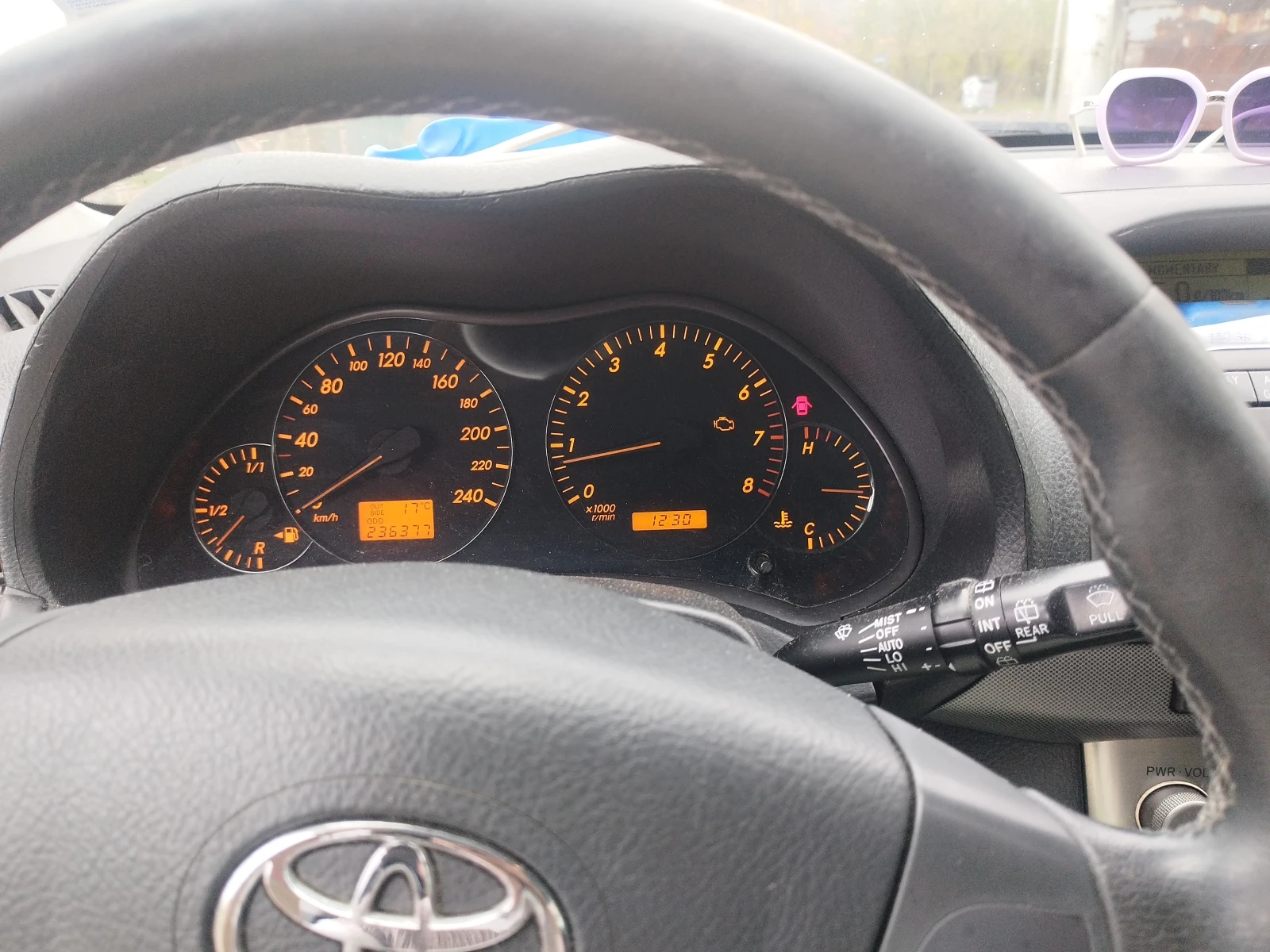 Toyota Avensis  - изображение 5