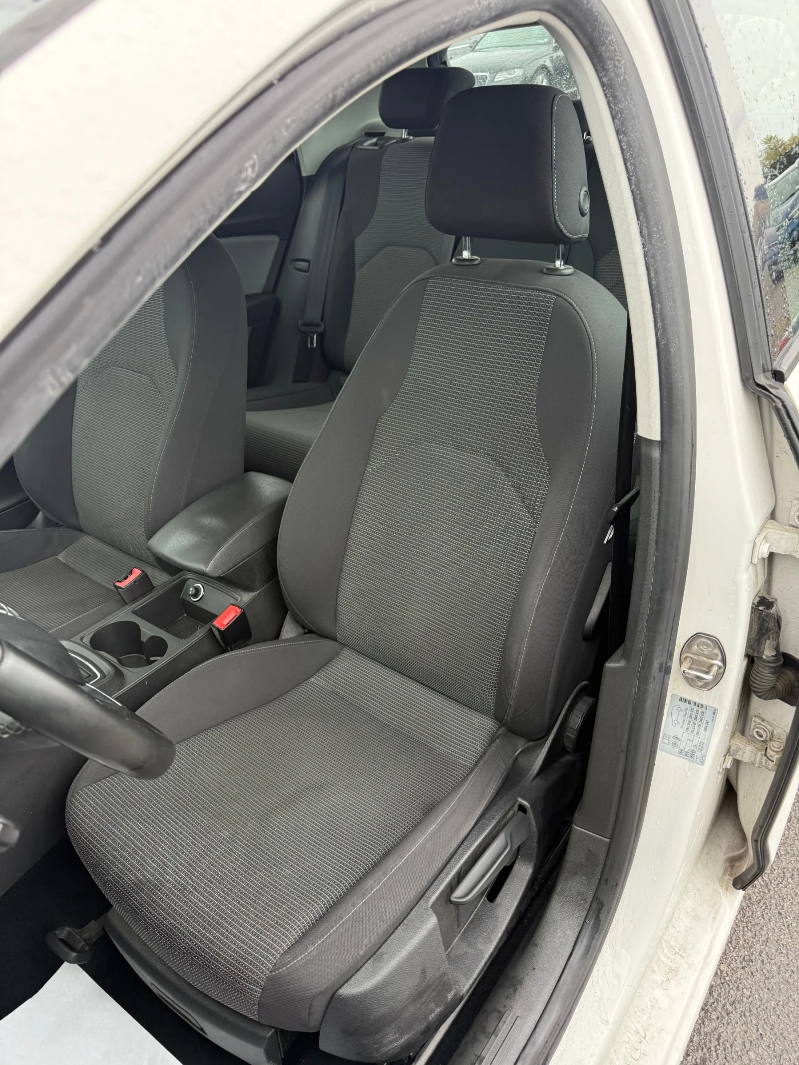 Seat Leon 1.6 TDI 115 ��./FACELIFT | Mobile.bg � ����������� 11