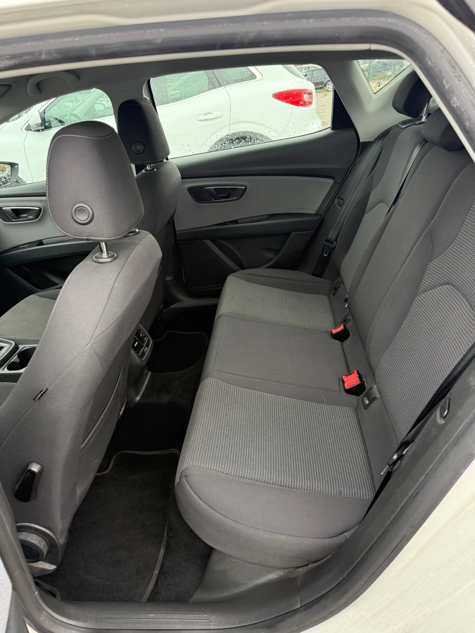 Seat Leon 1.6 TDI 115 ��./FACELIFT | Mobile.bg � ����������� 12