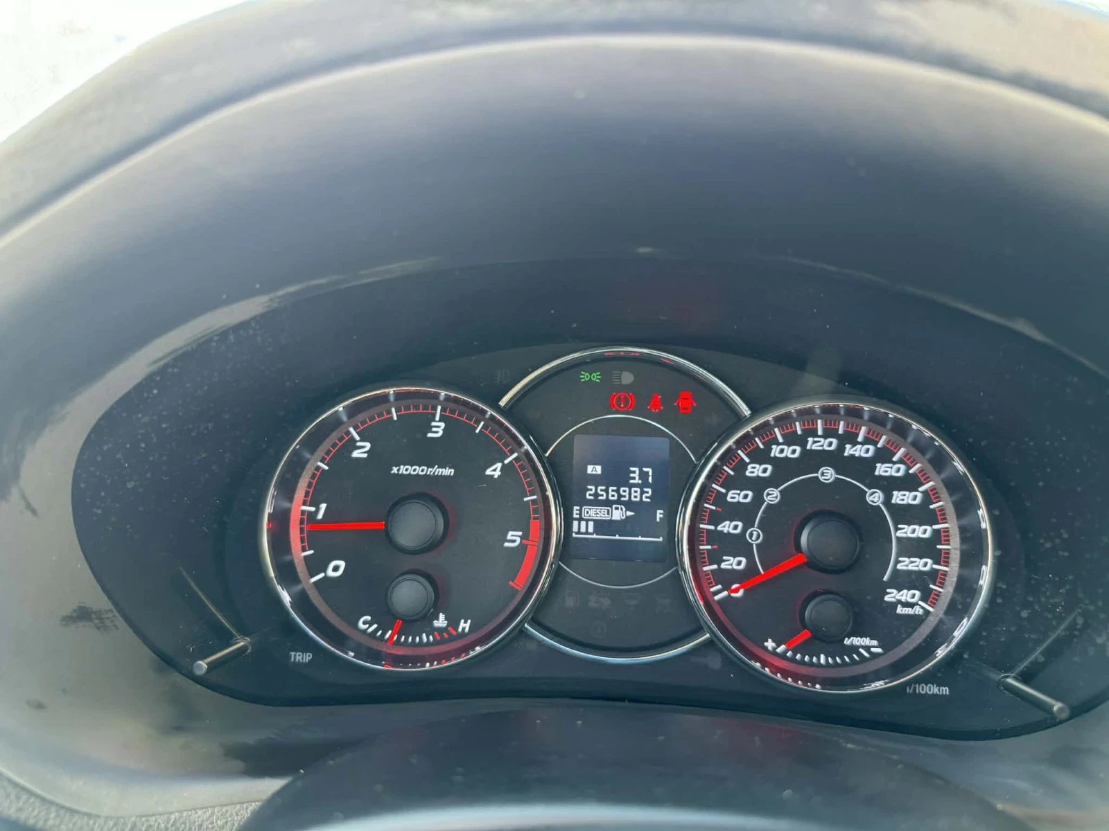 Subaru Forester 2.0, снимка 5 - Автомобили и джипове - 53865964