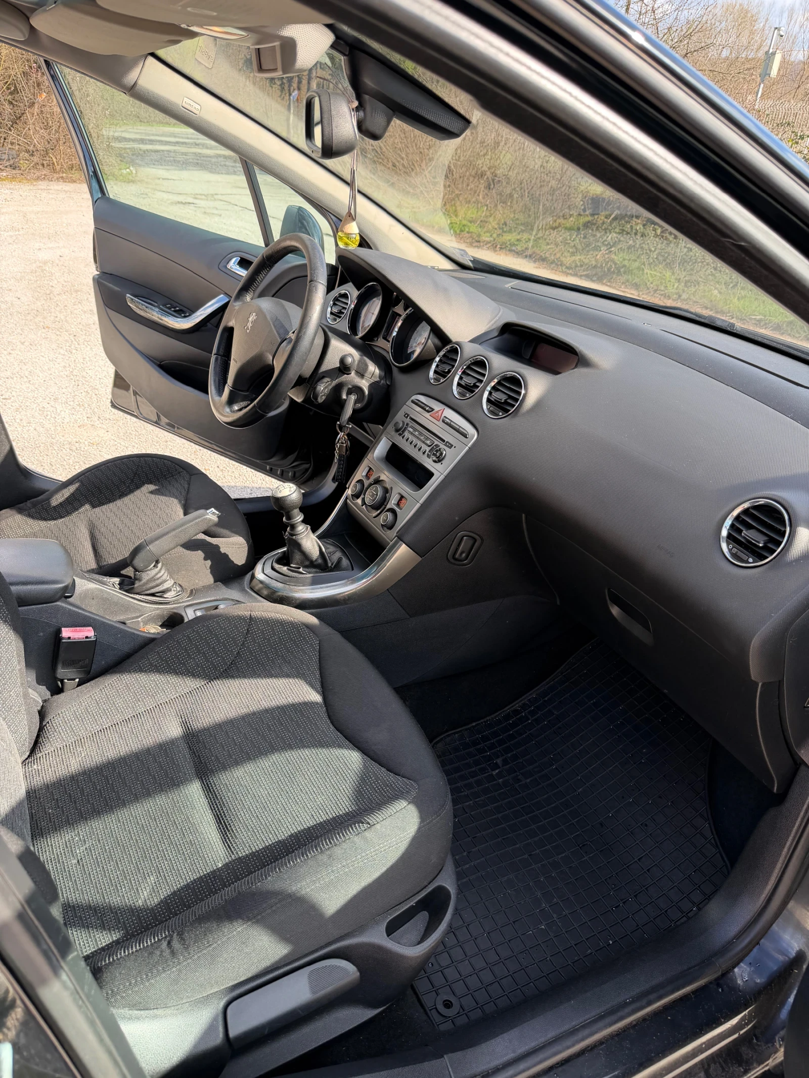 Peugeot 308 1.6HDI 109к.с, снимка 12 - Автомобили и джипове - 54099166