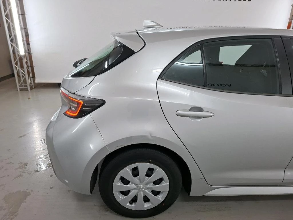 Toyota Corolla 1.8 Comfort, снимка 9 - Автомобили и джипове - 54136970
