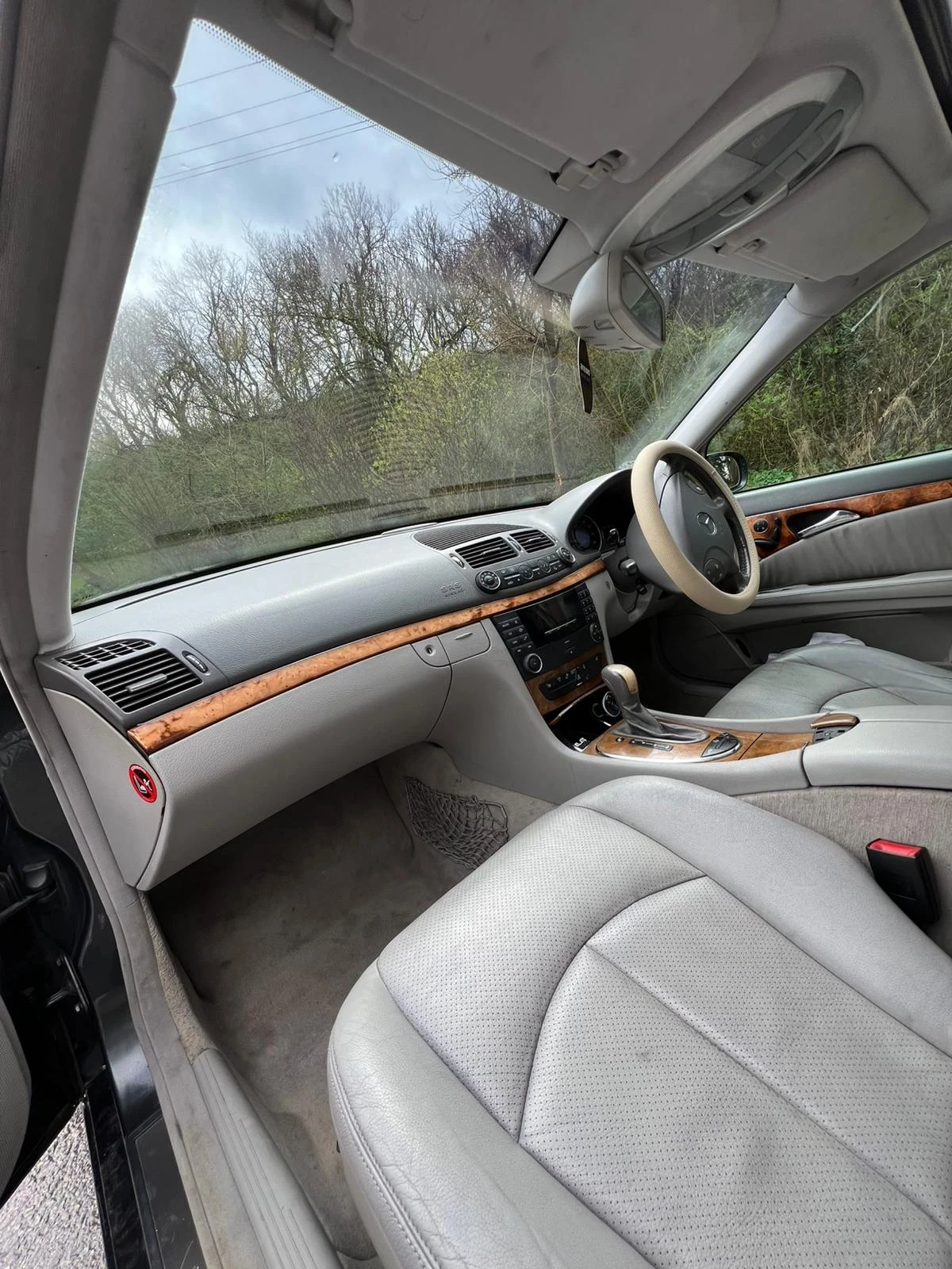 Mercedes-Benz E 320, снимка 13 - Автомобили и джипове - 54153168