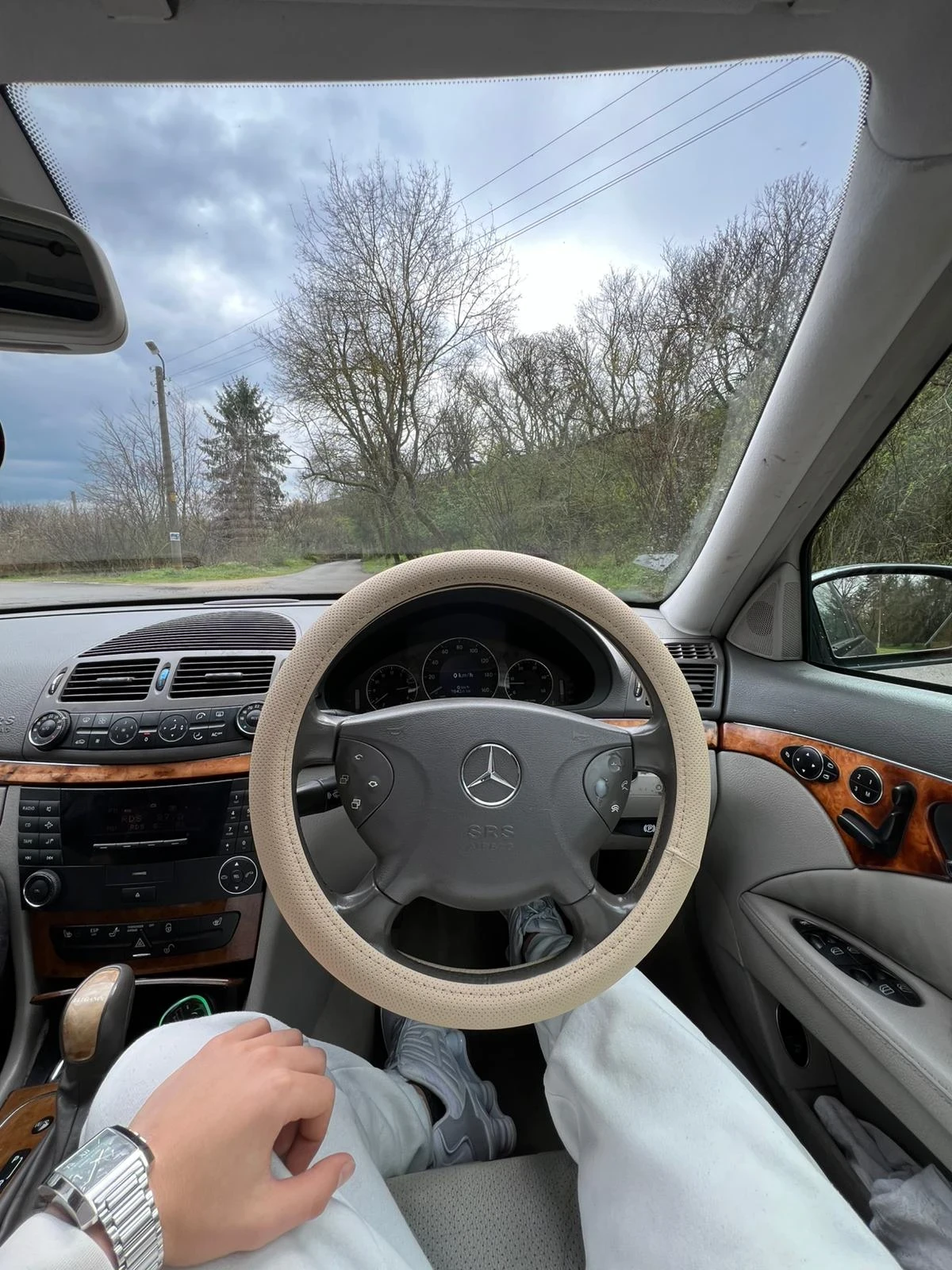 Mercedes-Benz E 320, снимка 16 - Автомобили и джипове - 54153168