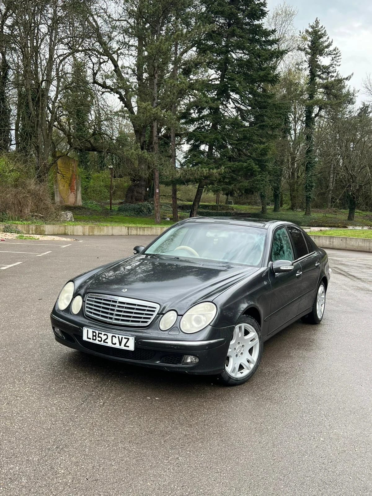 Mercedes-Benz E 320