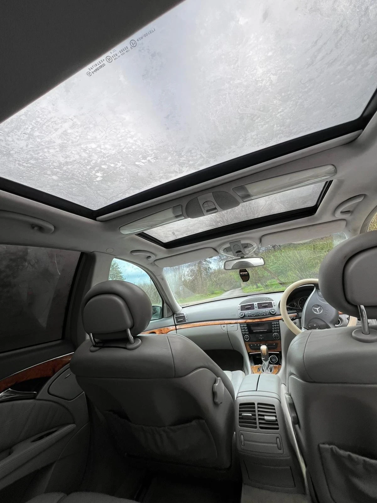 Mercedes-Benz E 320, снимка 11 - Автомобили и джипове - 54153168