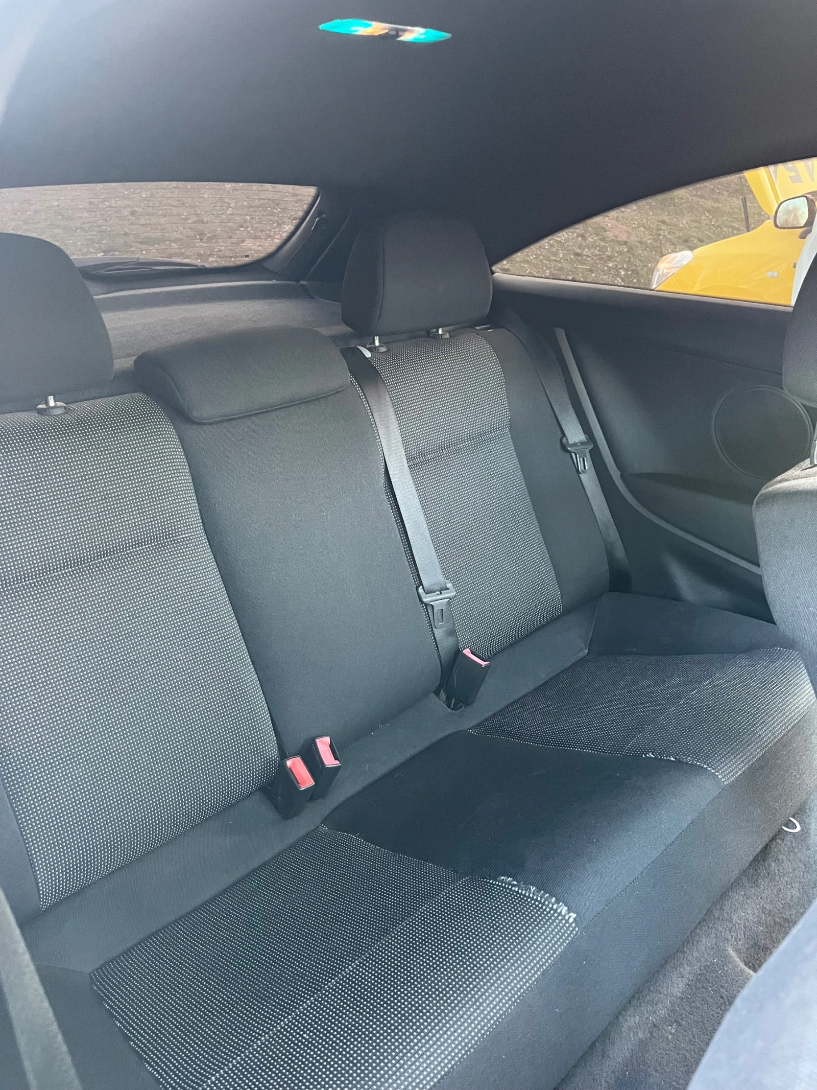 Opel Astra 1.9 GTC, снимка 10 - Автомобили и джипове - 54610052