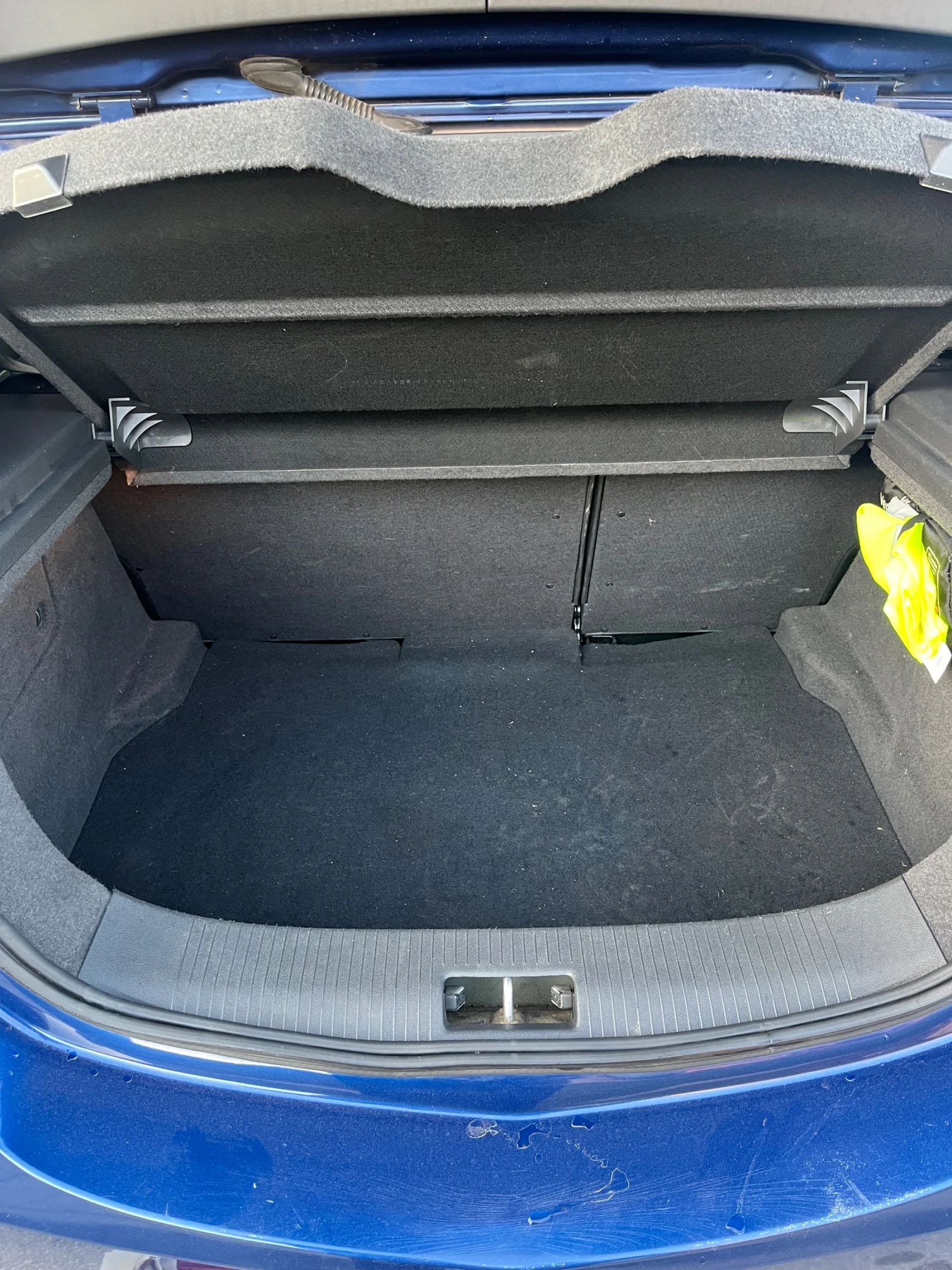 Opel Astra 1.9 GTC, снимка 7 - Автомобили и джипове - 54610052