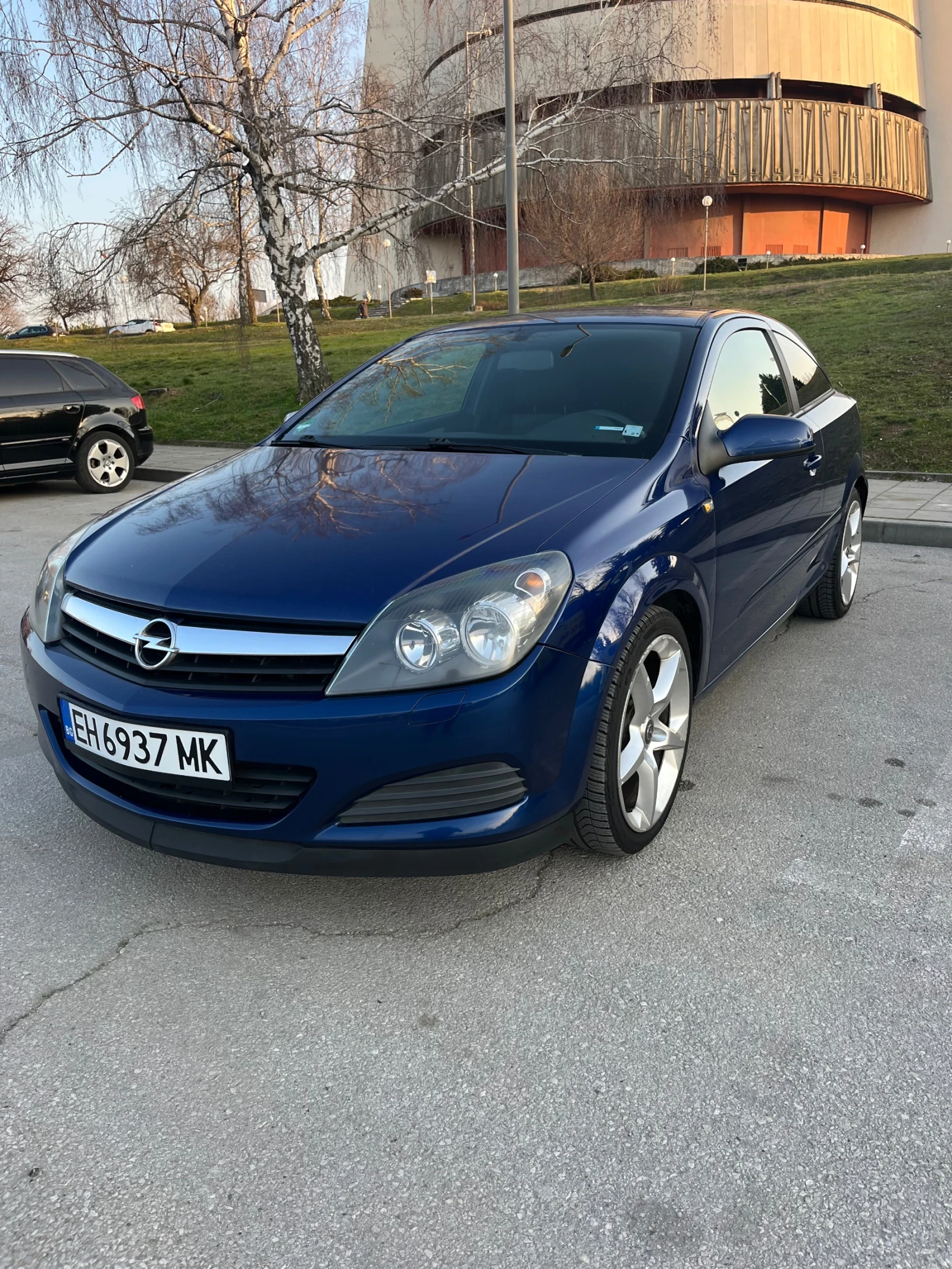 Opel Astra 1.9 GTC