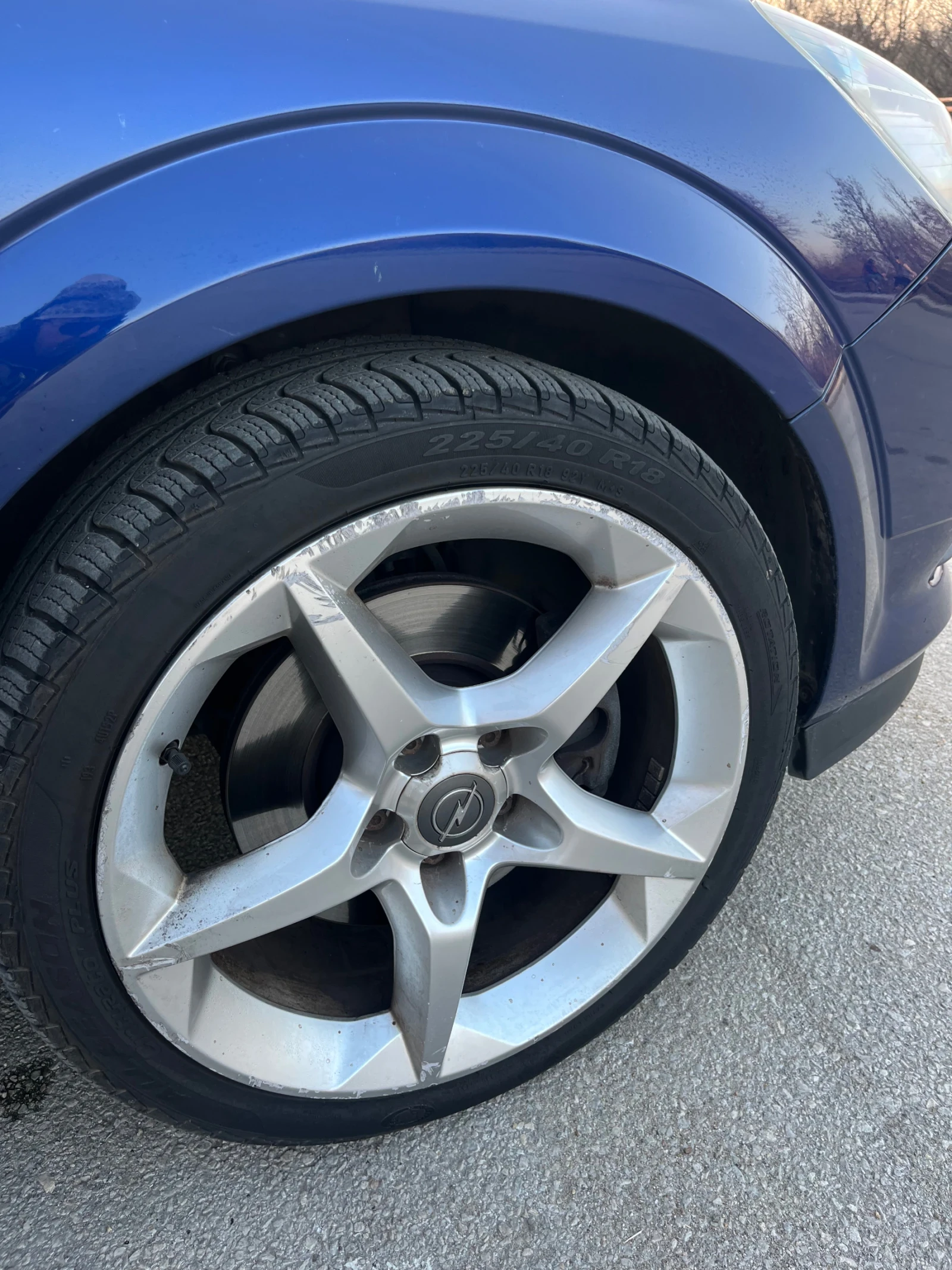 Opel Astra 1.9 GTC, снимка 11 - Автомобили и джипове - 54610052