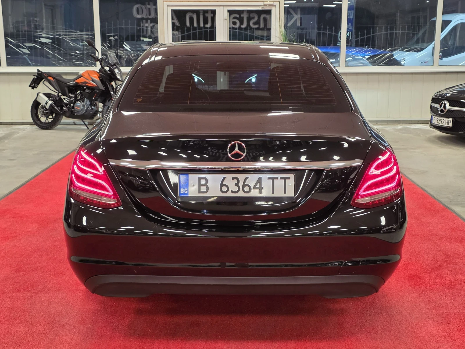 Mercedes-Benz C 220 d | Пълна сервизна история в Мерцедес , снимка 5 - Автомобили и джипове - 54174068