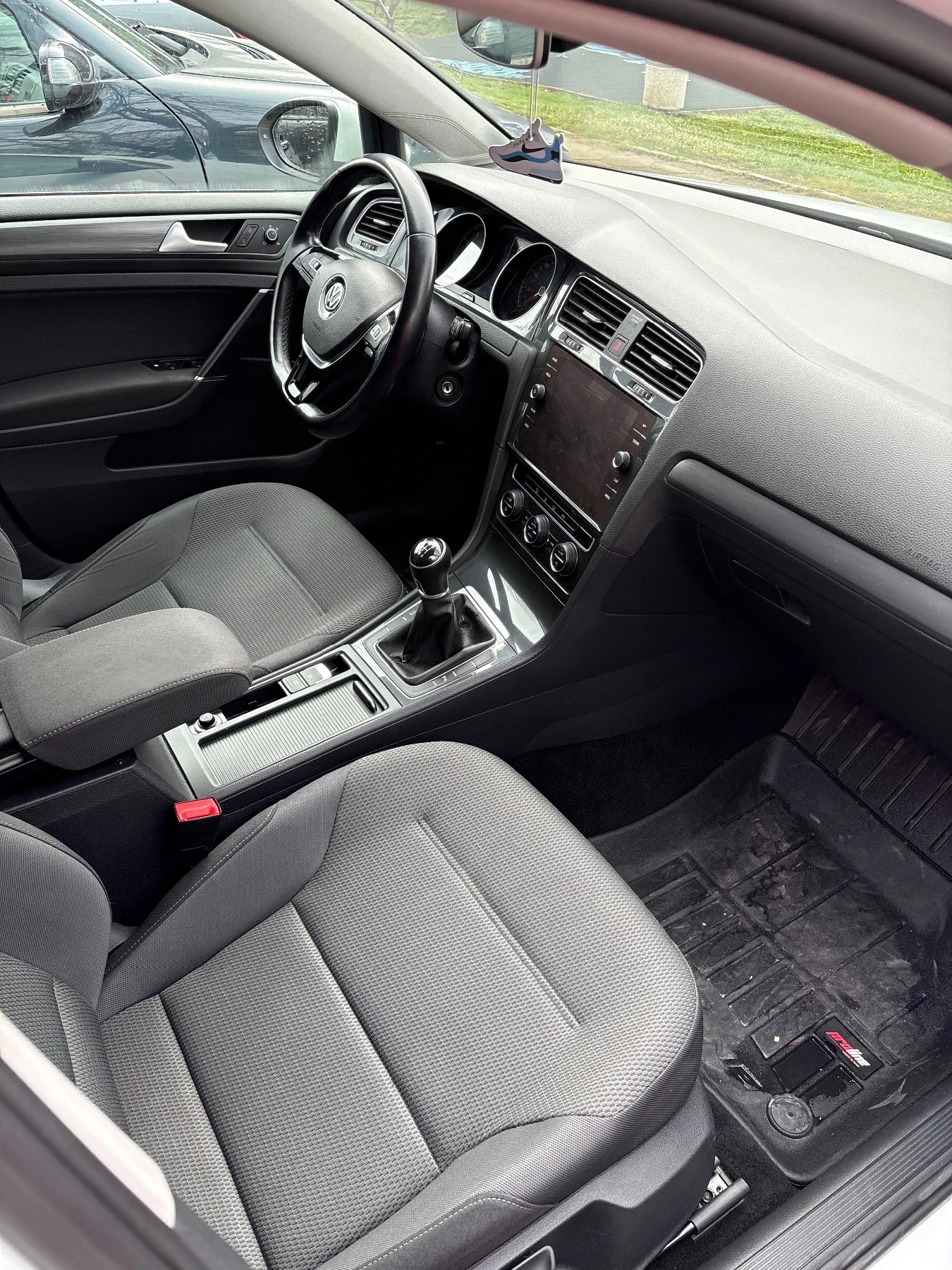 VW Golf 7.5 1.5 TSI, снимка 9 - Автомобили и джипове - 54303166