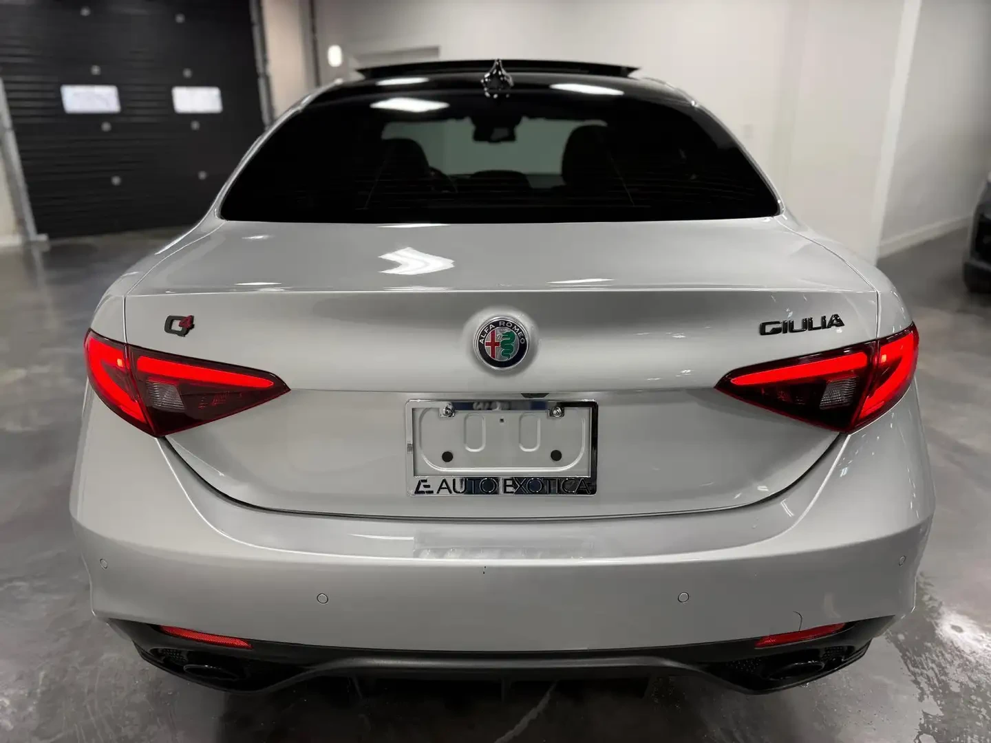 Alfa Romeo Giulia Ti Sport AWD, снимка 7 - Автомобили и джипове - 54367042