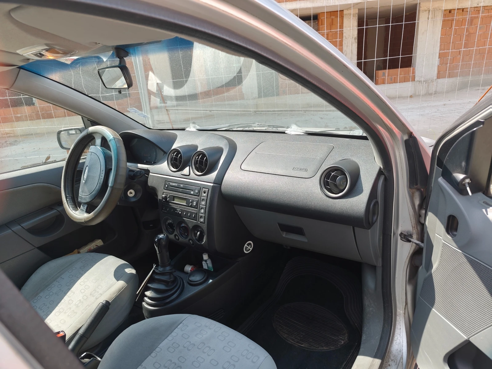 Ford Fiesta MK6, снимка 5 - Автомобили и джипове - 54517765