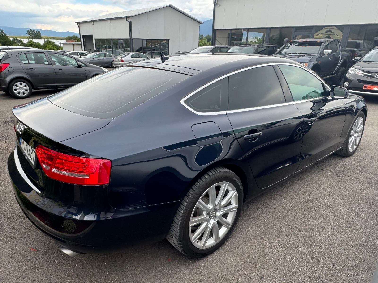 Audi A5 2.0TFSI ОБСЛУЖЕНО, снимка 5 - Автомобили и джипове - 55002870
