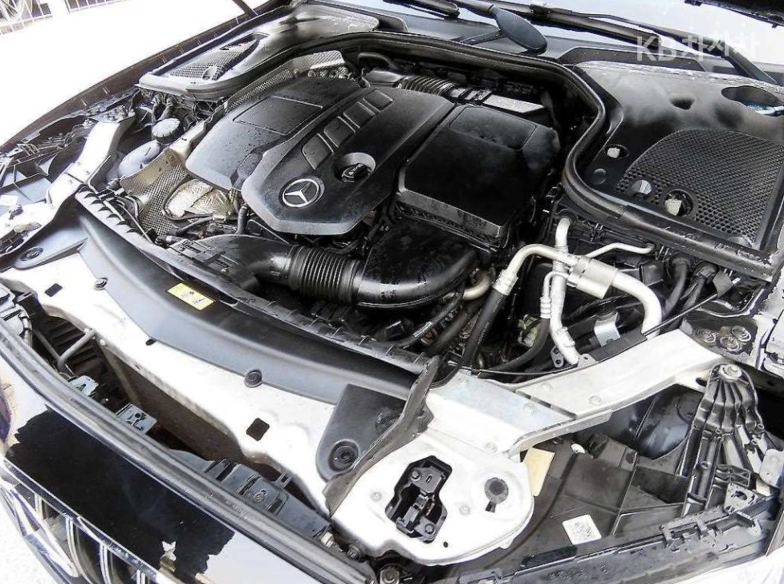Mercedes-Benz E 220 d / AMG ����� / BURMESTER / HUD | Mobile.bg � ����������� 5