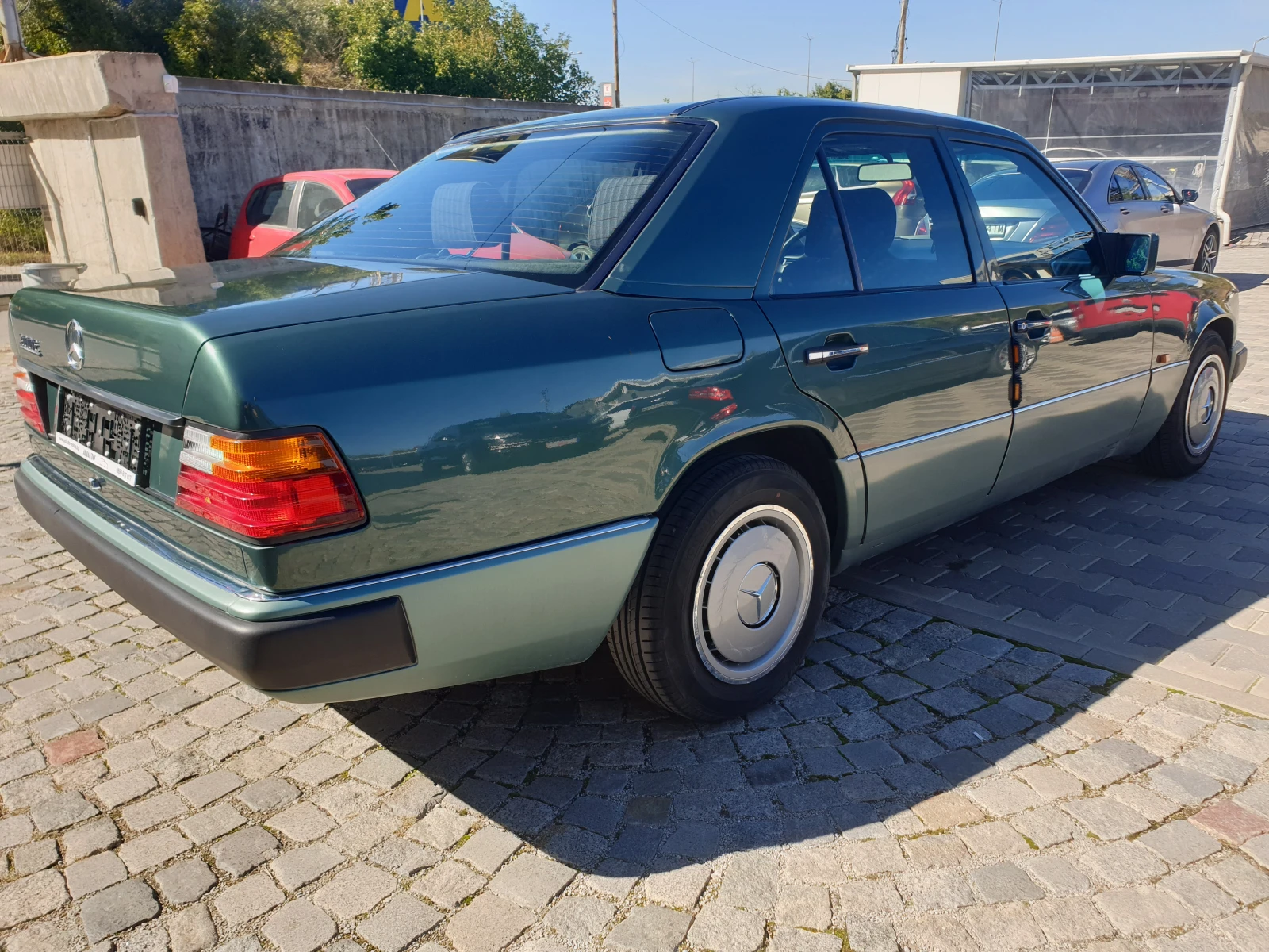 Mercedes-Benz 200 УНИКАТ 90600км., снимка 5 - Автомобили и джипове - 55355376