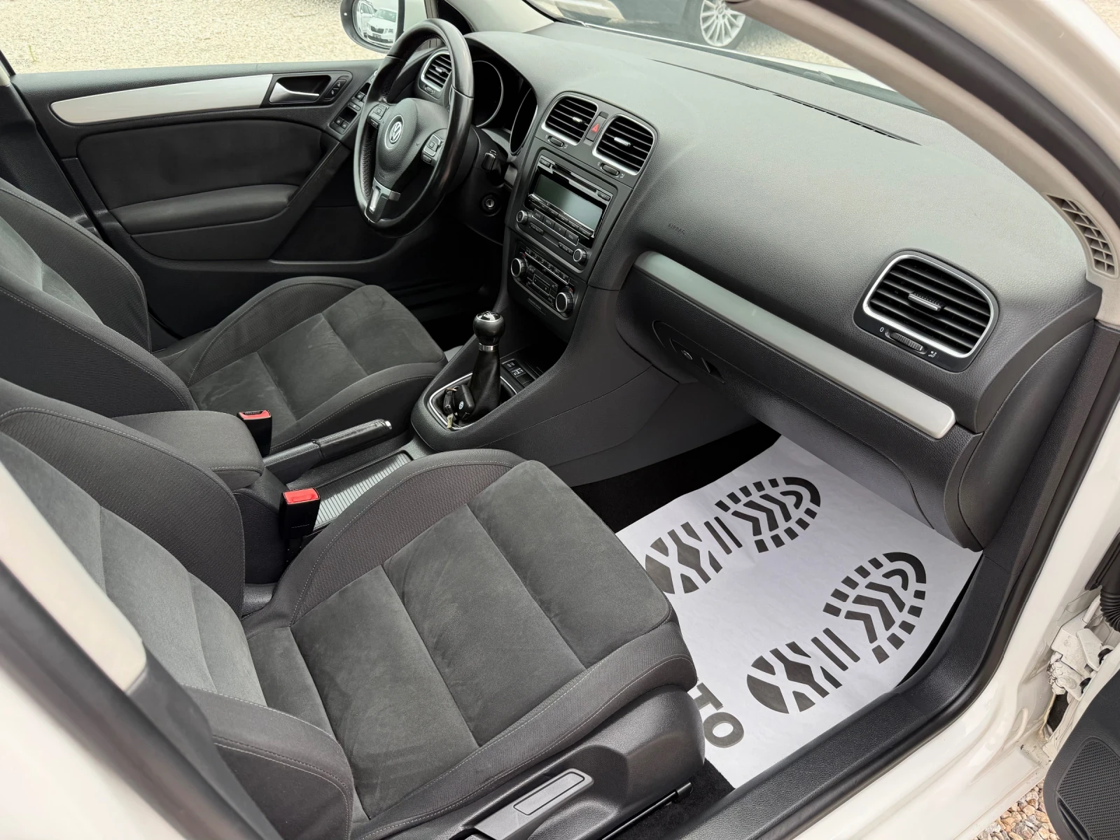 VW Golf 1.6i* 102k.c* GPL* Highline* , снимка 9 - Автомобили и джипове - 55408579