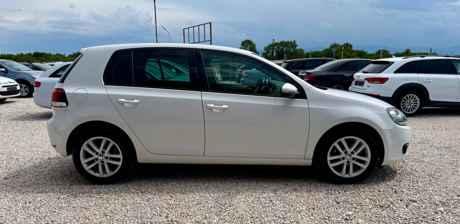 VW Golf 1.6i* 102k.c* GPL* Highline* , снимка 6 - Автомобили и джипове - 55408579