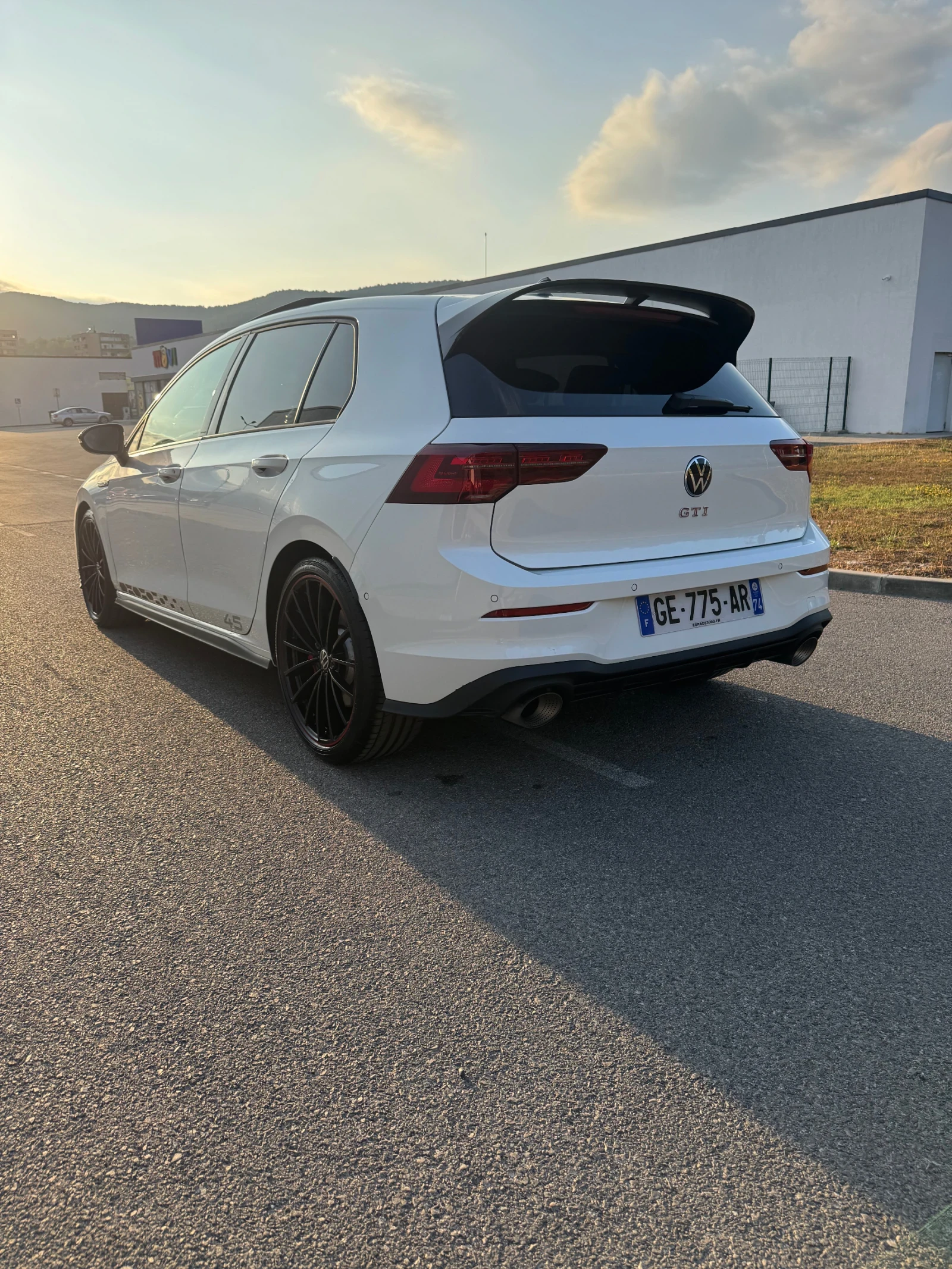 VW Golf Edition 45 Akrapovic, снимка 4 - Автомобили и джипове - 55849558
