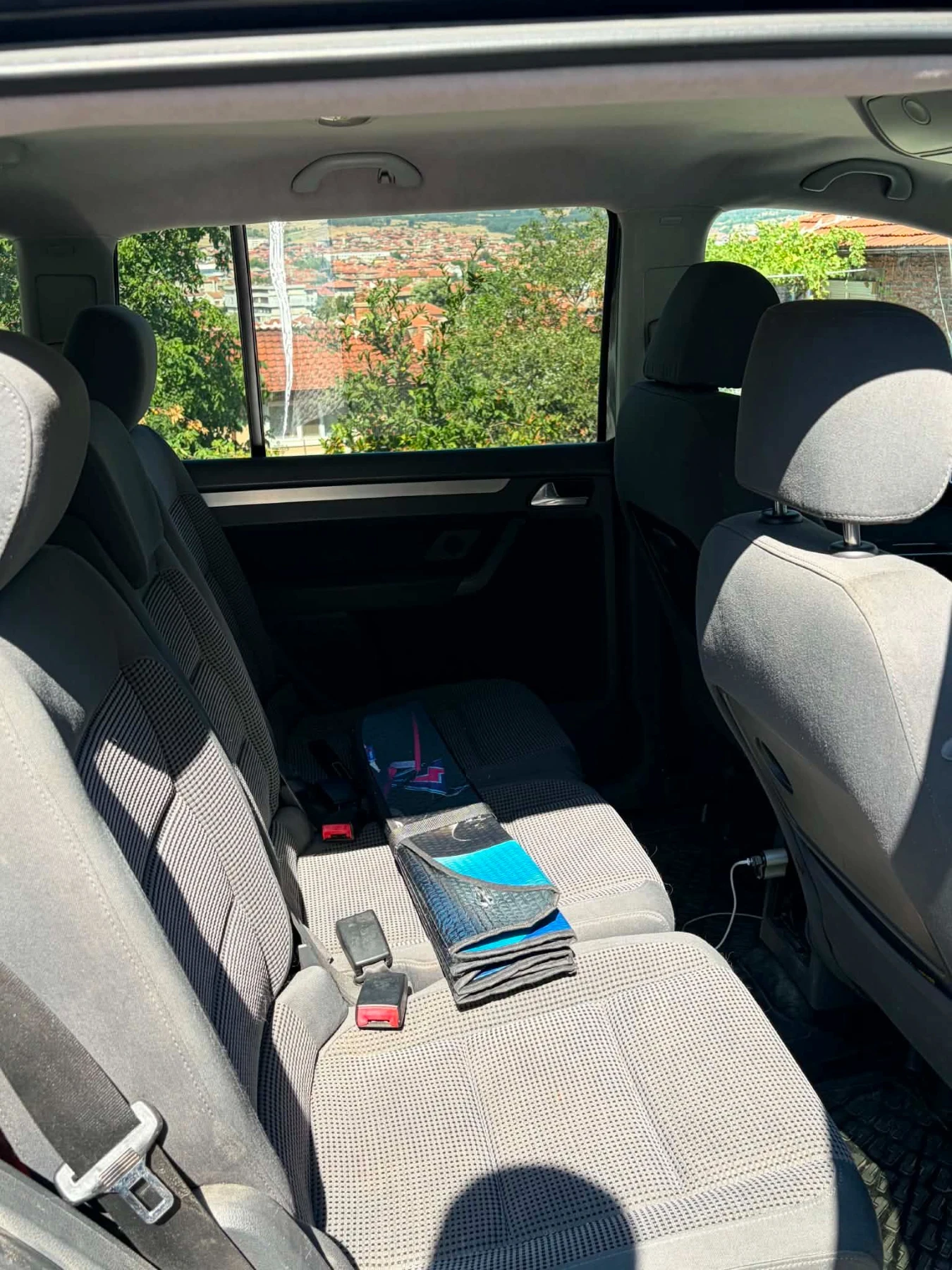 VW Touran 2.0TDI--140PS, снимка 5 - Автомобили и джипове - 55866334