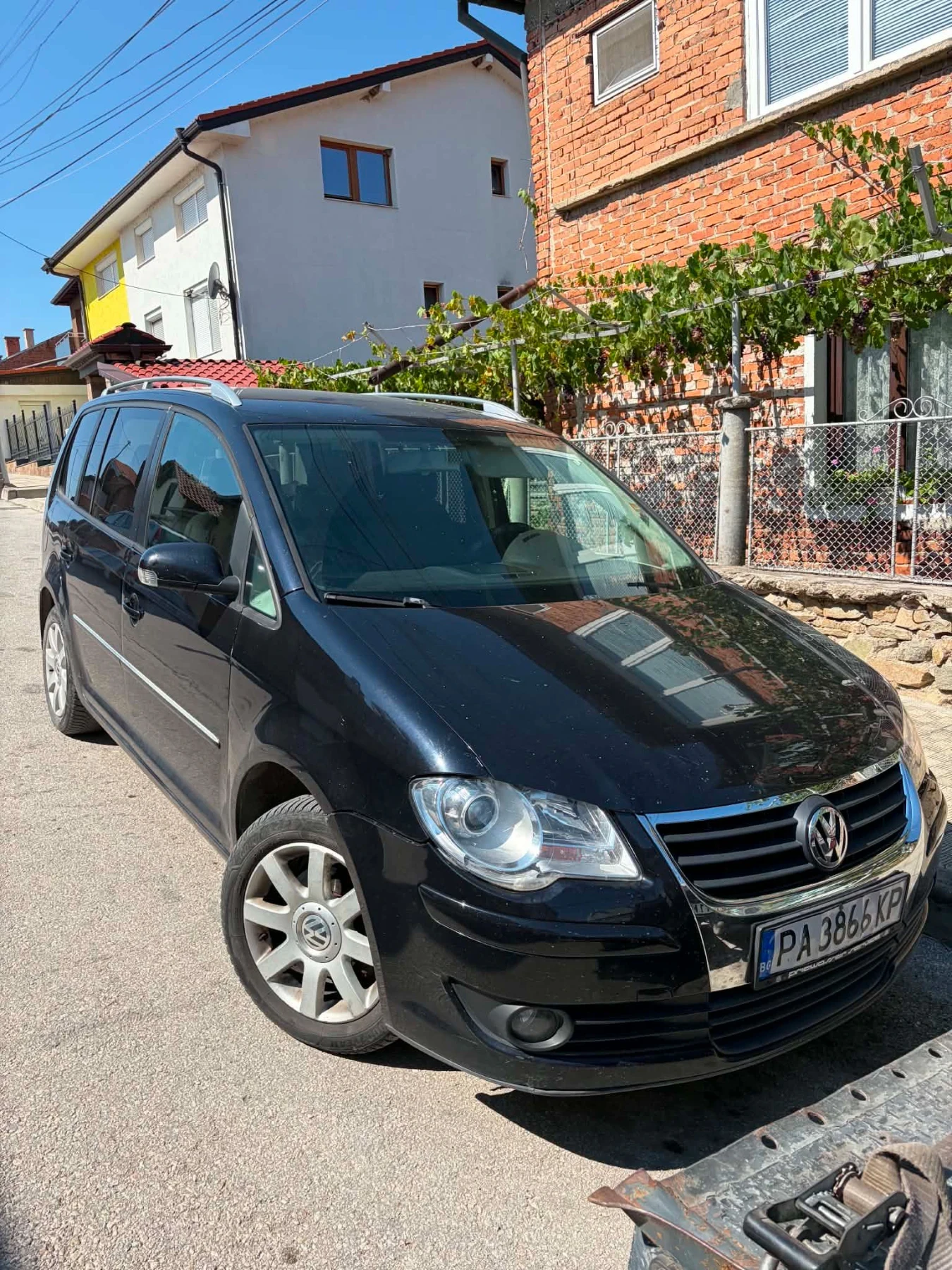 VW Touran 2.0TDI--140PS